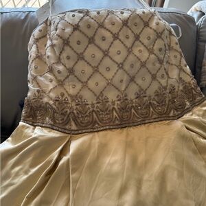 Elegant Gold Wedding Dress